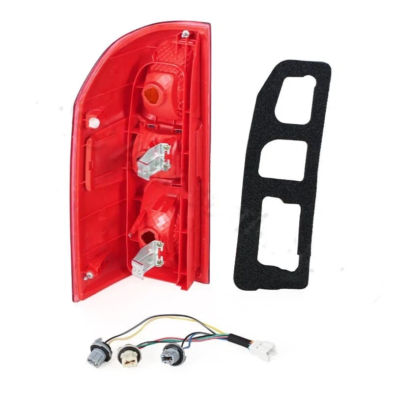 Pair Rear Tail Light For Nissan Patrol GU 2005 2006 2007 2008-2016  Brake Lamp Without Bulb Reversing Light 26550-VD325 26555-VD325